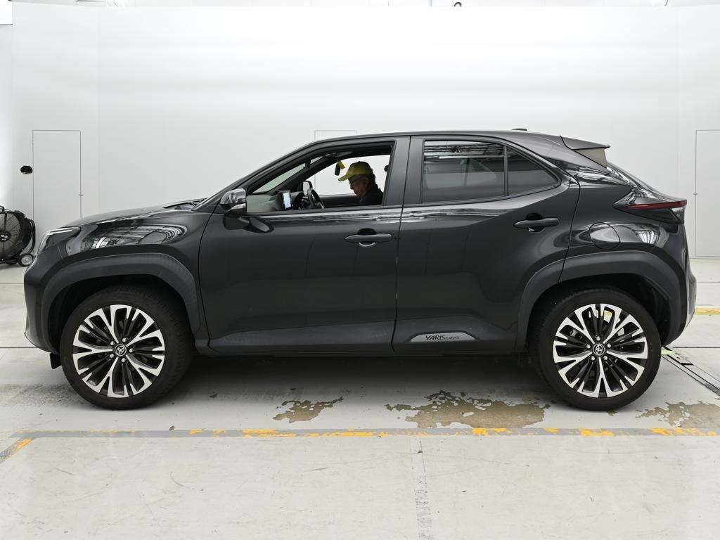 2023 Toyota Yaris Cross Z auction photo 4