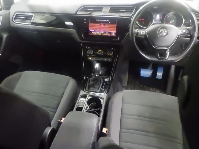 2018 Volkswagen ゴルフトゥーラン TSI ハイライン auction photo 3