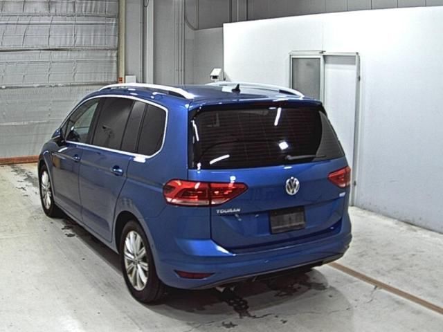 2018 Volkswagen ゴルフトゥーラン TSI ハイライン auction photo 2