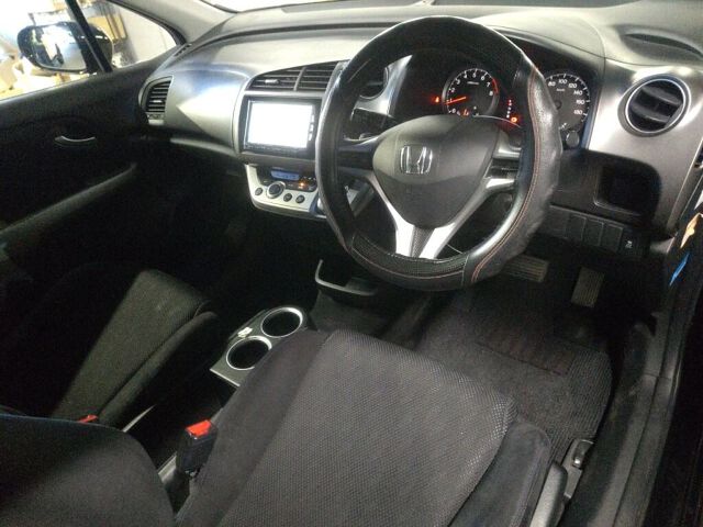 2012 Honda ストリーム RSZ S Package auction photo 3