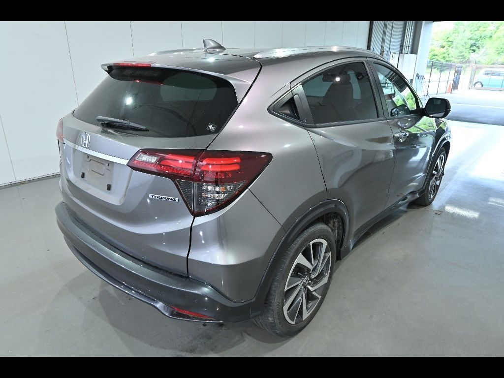 2019 Honda Vezel Touring Honda Sensing auction photo 2