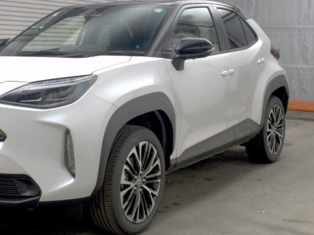 2026 Toyota Yaris Cross Hybrid Z auction photo 4