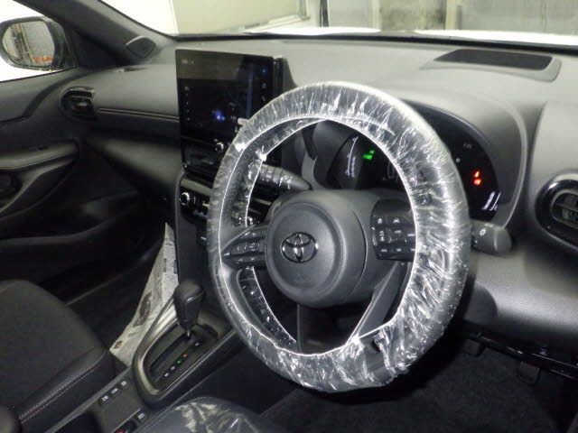 2026 Toyota Yaris Cross Hybrid Z auction photo 3