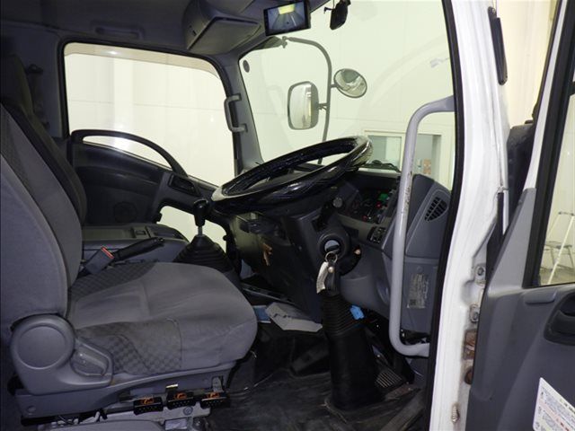 2018 Isuzu Forward バン auction photo 6