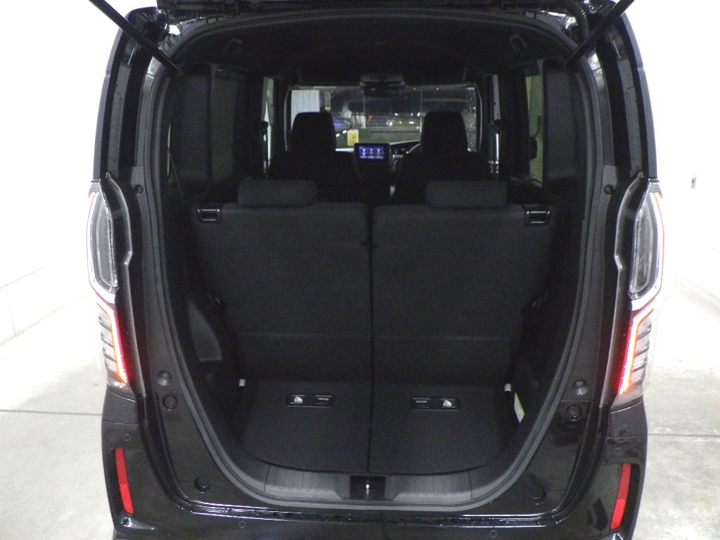 2021 Honda N-BOX Custom L auction photo 16