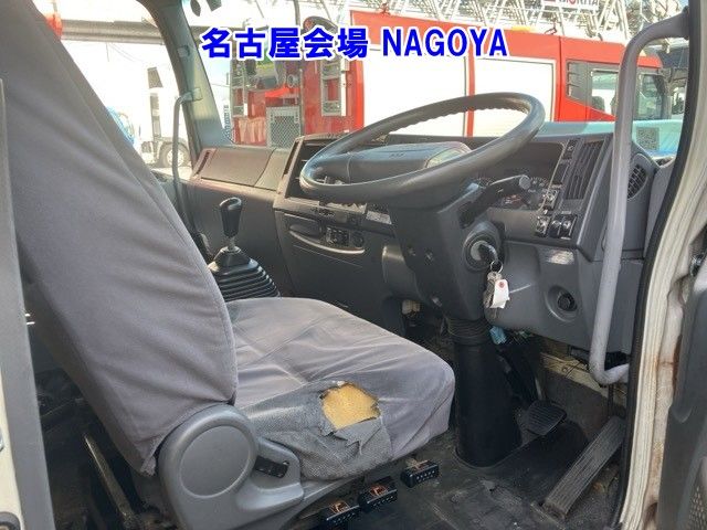 2011 Isuzu Forward Reizo Reito auction photo 4