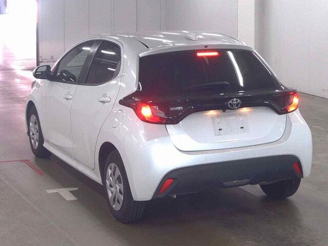 2025 Toyota Yaris X auction photo 2