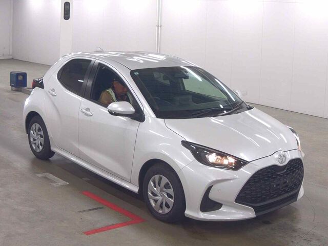 Japan Auction Vehicles 8 2025 Toyota Yaris X auction photo