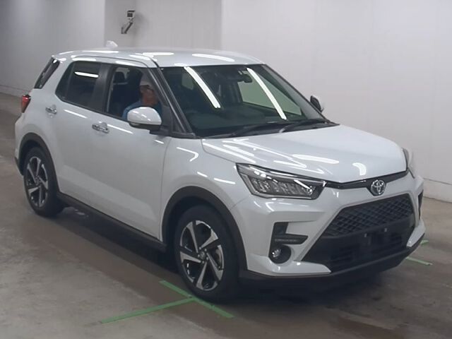Japan Auction Vehicles 8 2022 Toyota Raize ハイブリッドZ auction photo