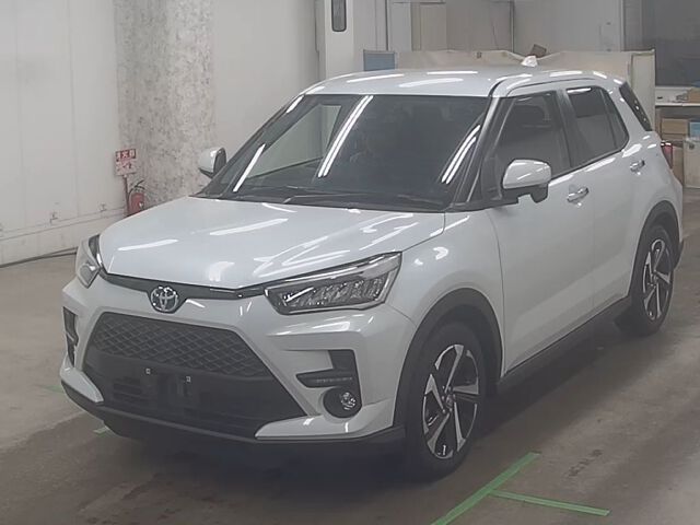 2022 Toyota Raize ハイブリッドZ auction photo 4