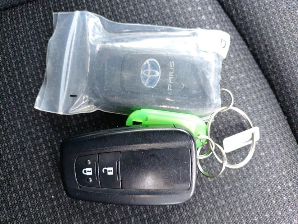 2019 Toyota Prius auction photo 15