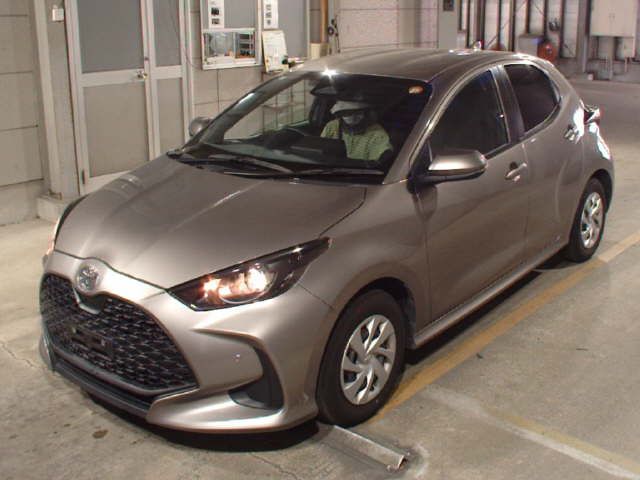 2024 Toyota Yaris X auction photo 4