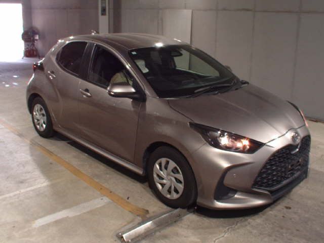 2024 Toyota Yaris X Japan auction vehicle