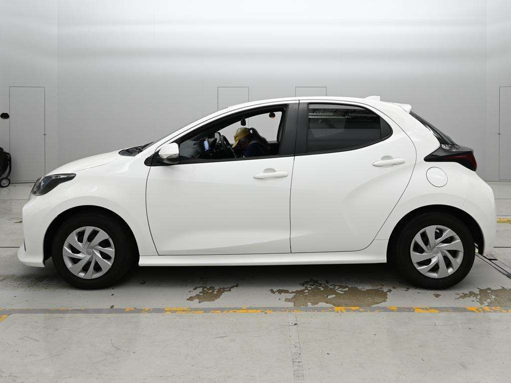 2023 Toyota Yaris X スマートエントリーPKG auction photo 4