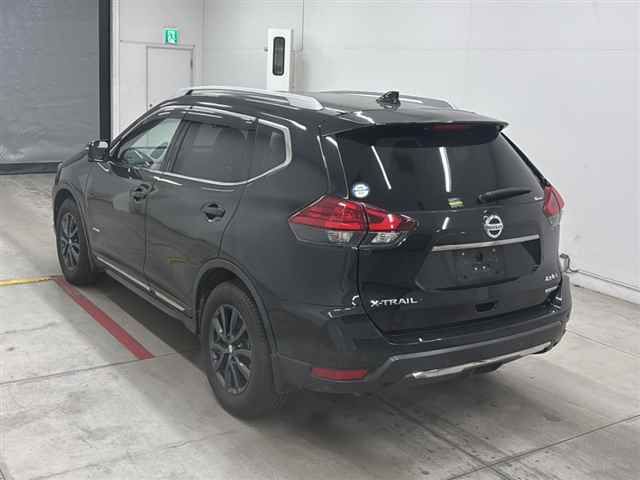 2020 Nissan X-Trail 20Xiレザーエディション 4WD auction photo 2