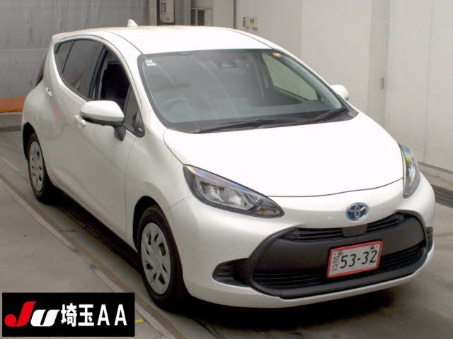 2025 Toyota Aqua X Japan auction vehicle