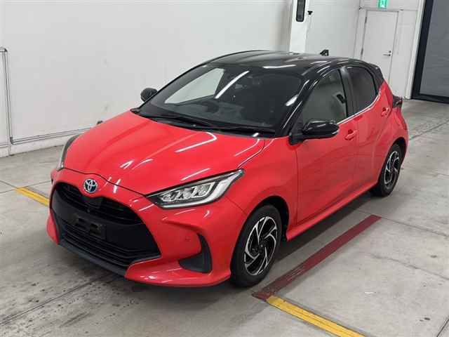 2020 Toyota Yaris ハイブリッドZ auction photo 4