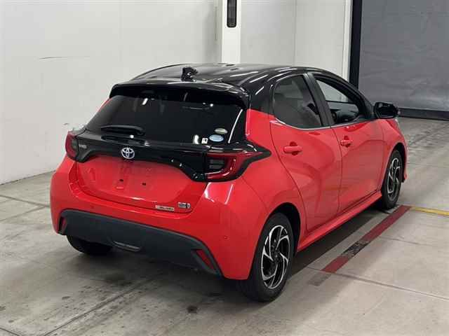 2020 Toyota Yaris ハイブリッドZ auction photo 5