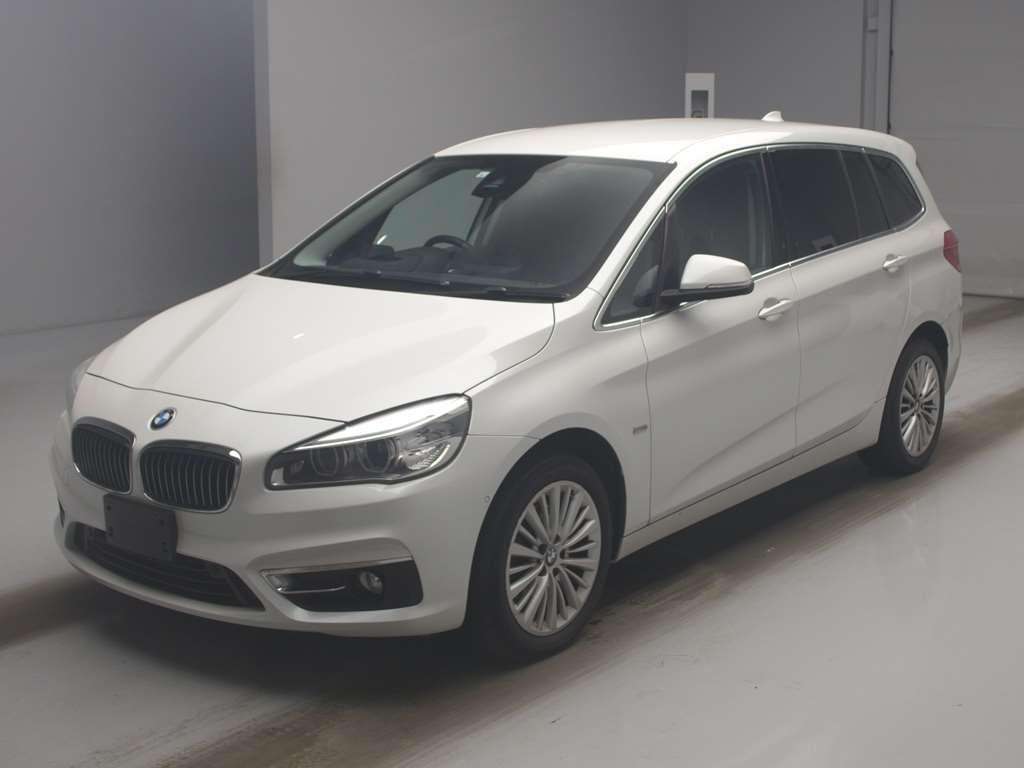 2018 BMW 2 Series 218i Gran Tourer Japan auction vehicle