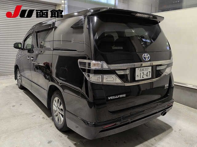 2014 Toyota Vellfire 4WD ハイブリッドZR auction photo 2