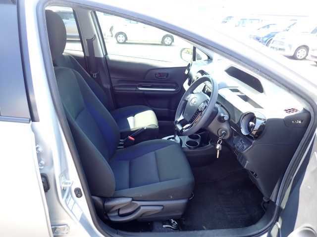 2021 Toyota Aqua S auction photo 5