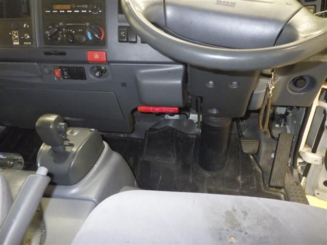 2011 Isuzu Elf 冷蔵・冷凍車 auction photo 8