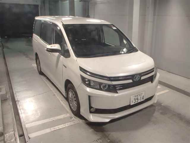 Japan Auction Vehicles 12 2014 Toyota Voxy Hybrid V auction photo