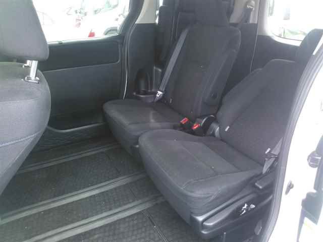 2014 Toyota Voxy Hybrid V auction photo 9