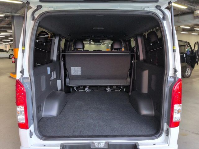 2025 Toyota Hiace LSGL Dark Pla S auction photo 3
