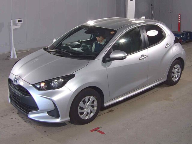 2022 Toyota Yaris Hybrid X auction photo 4
