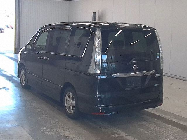 2013 Nissan Serena Highway S-HV V-Sele auction photo 2