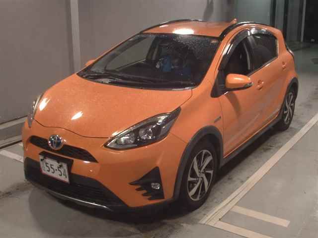 2017 Toyota Aqua クロスオーバー auction photo 4