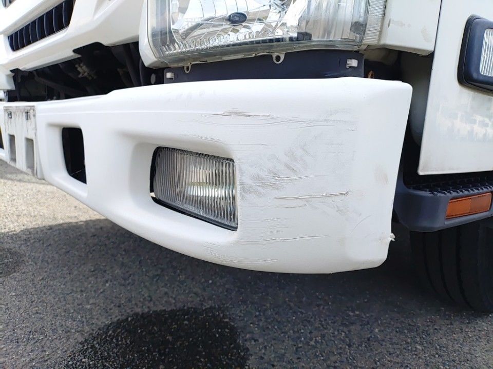 2017 Isuzu Elf auction photo 19