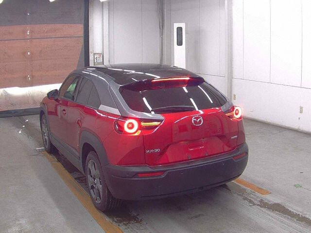 2021 Mazda MX-30 Industrial Classic auction photo 2