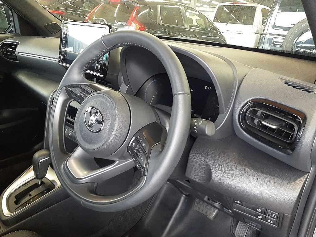 2023 Toyota Yaris Cross Z auction photo 9
