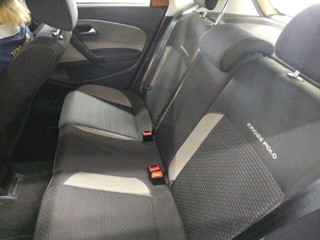 2015 Volkswagen ポロ クロスポロ auction photo 6