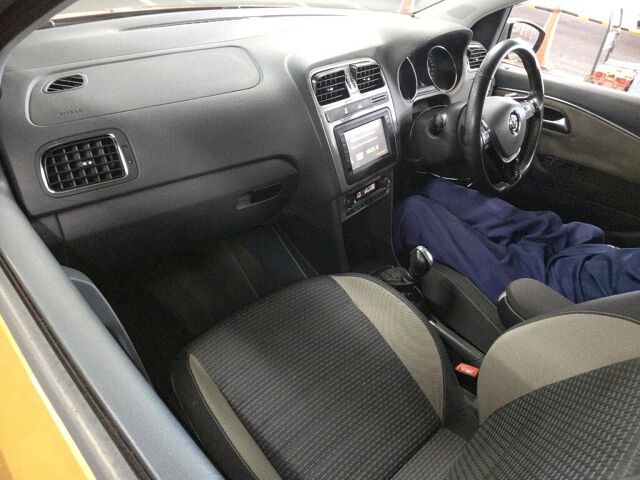 2015 Volkswagen ポロ クロスポロ auction photo 3