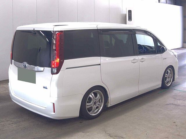 2017 Toyota Noah HV G auction photo 5
