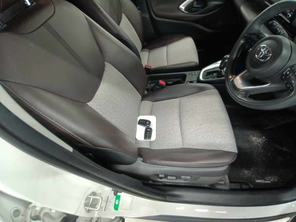 2021 Toyota Yaris Cross Z auction photo 10