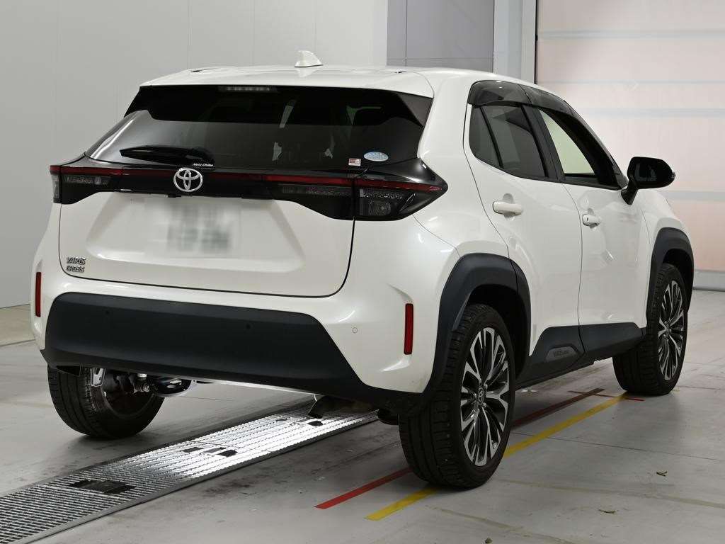 2021 Toyota Yaris Cross Z auction photo 2