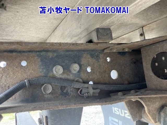2008 Isuzu Elf ヒラ auction photo 11