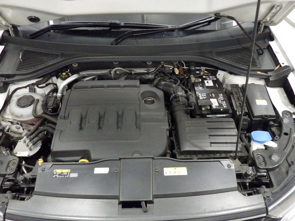 2021 Volkswagen T-ロック TDIスポーツ auction photo 12