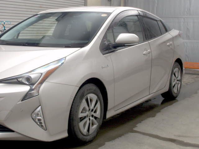 2017 Toyota Prius A auction photo 4