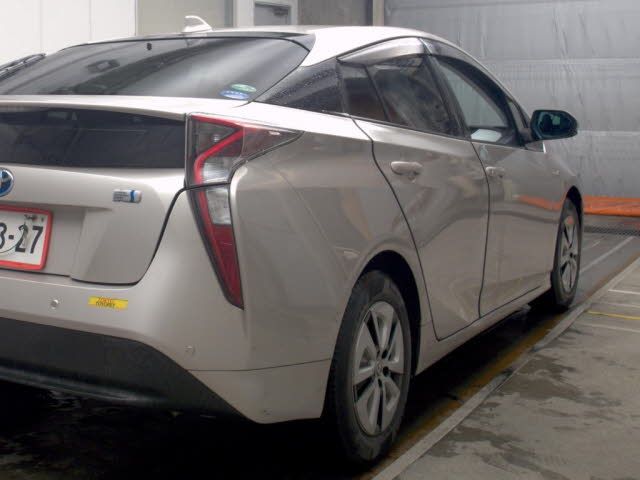 2017 Toyota Prius A auction photo 5