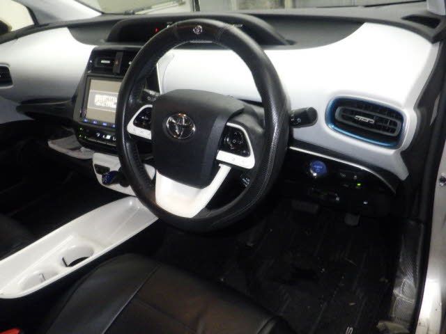 2017 Toyota Prius A auction photo 3
