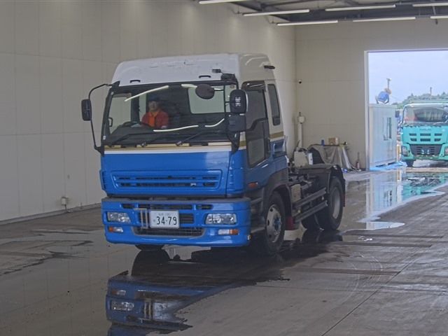 2006 Isuzu Giga トラクター Japan auction vehicle