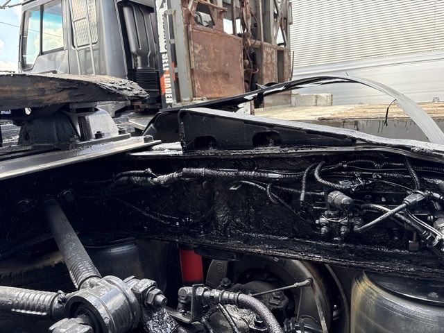 2006 Isuzu Giga トラクター auction photo 16