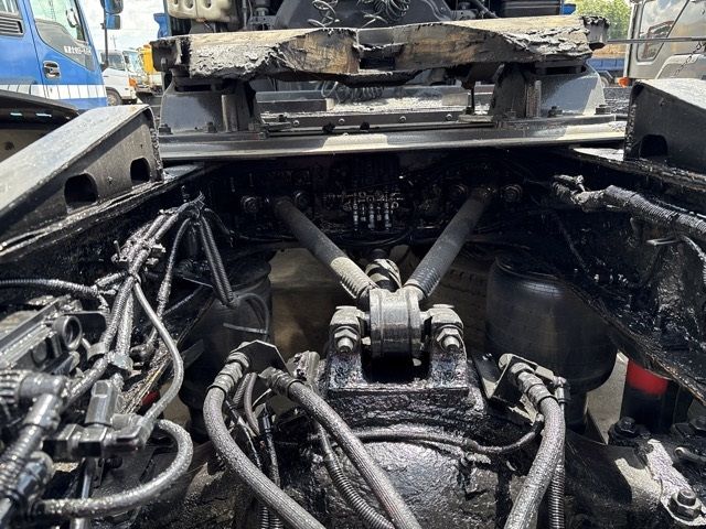 2006 Isuzu Giga トラクター auction photo 13