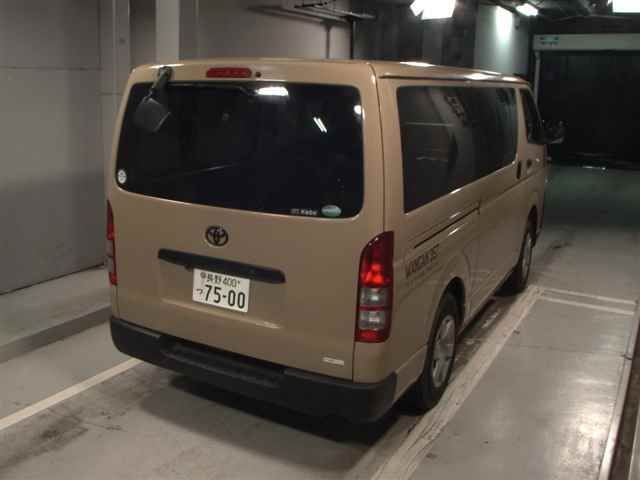 2015 Toyota Hiace 4WD ロングDX auction photo 5