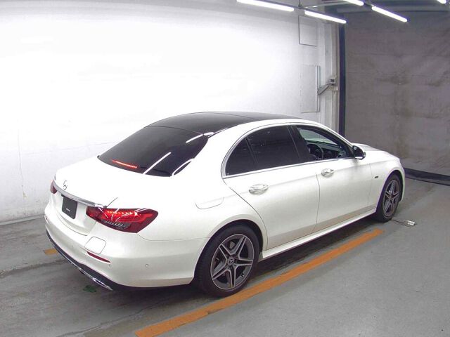 2021 Mercedes-Benz E-Class E350DEスポーツ auction photo 5